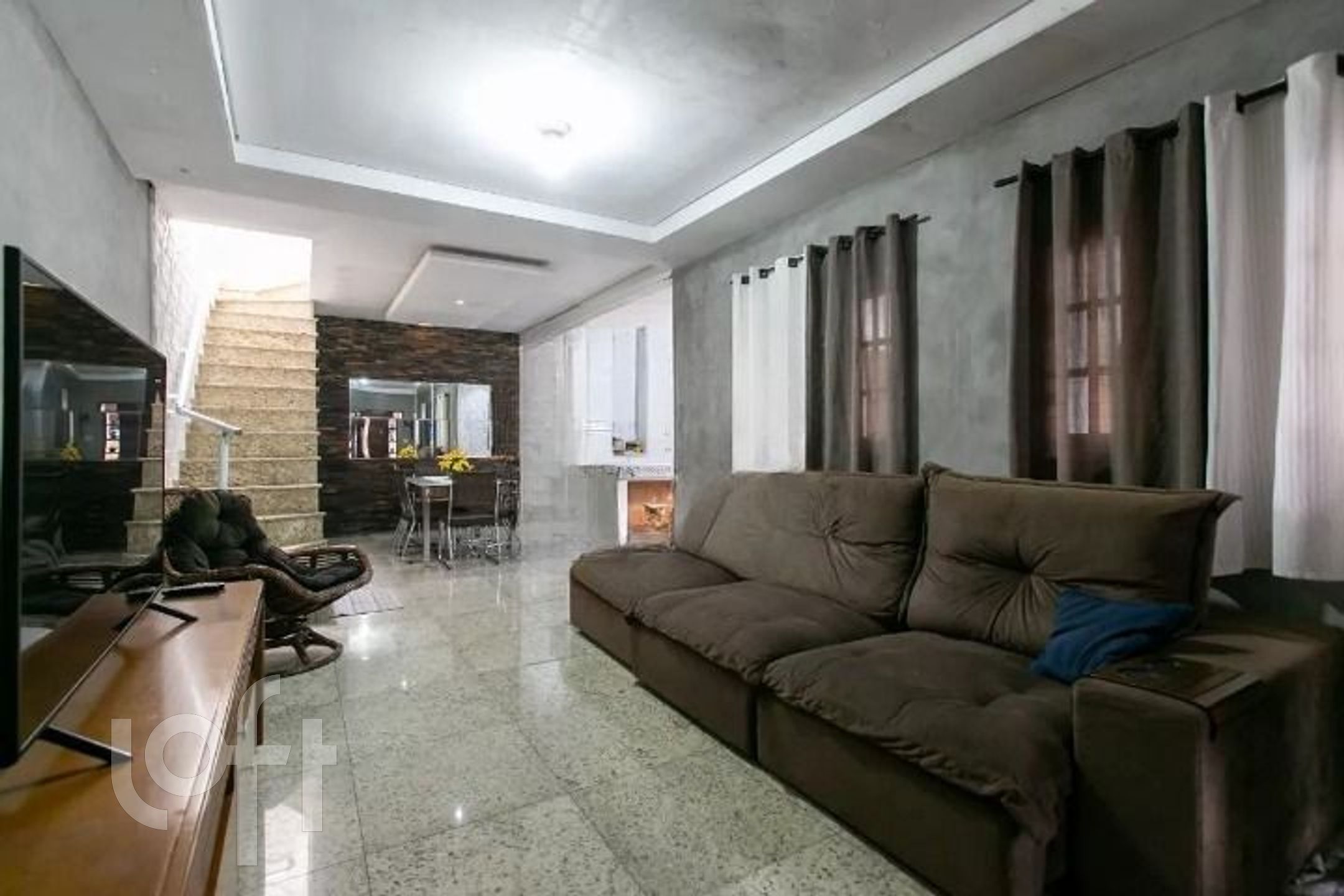 Casa à venda com 3 quartos, 420m² - Foto 1