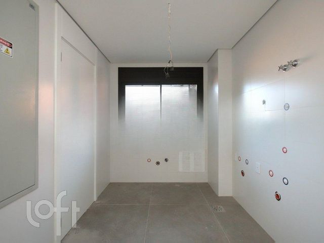 Apartamento com 375m², 4 dormitórios, 4 suítes, 4 vagas, Jardim Europa em Porto Alegre