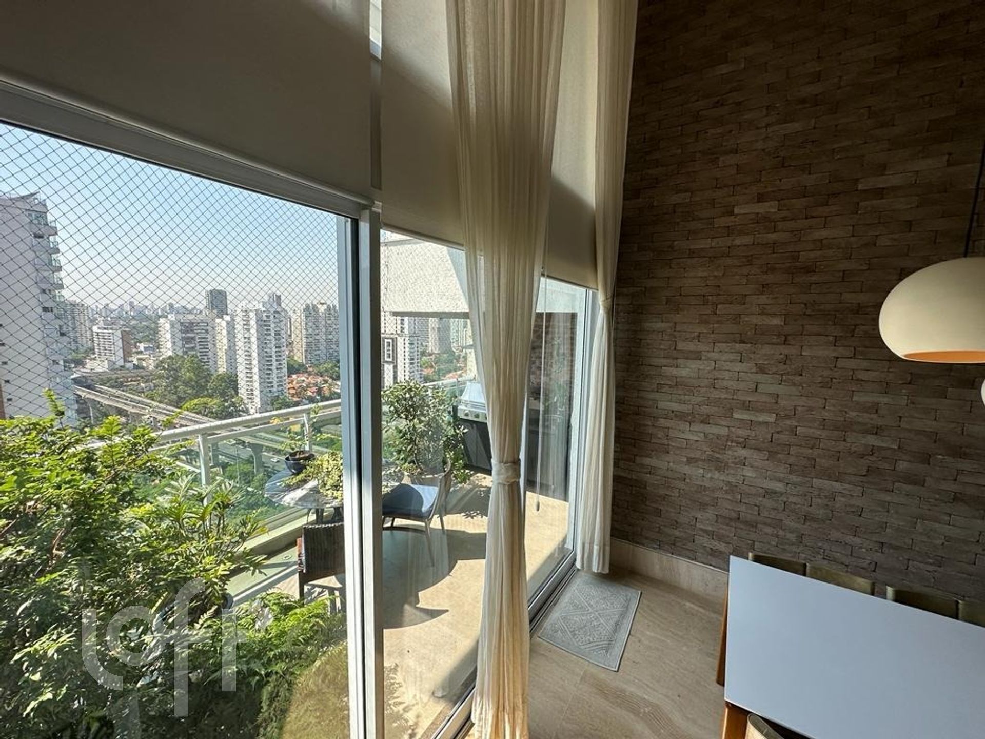 Apartamento à venda com 4 quartos, 210m² - Foto 8