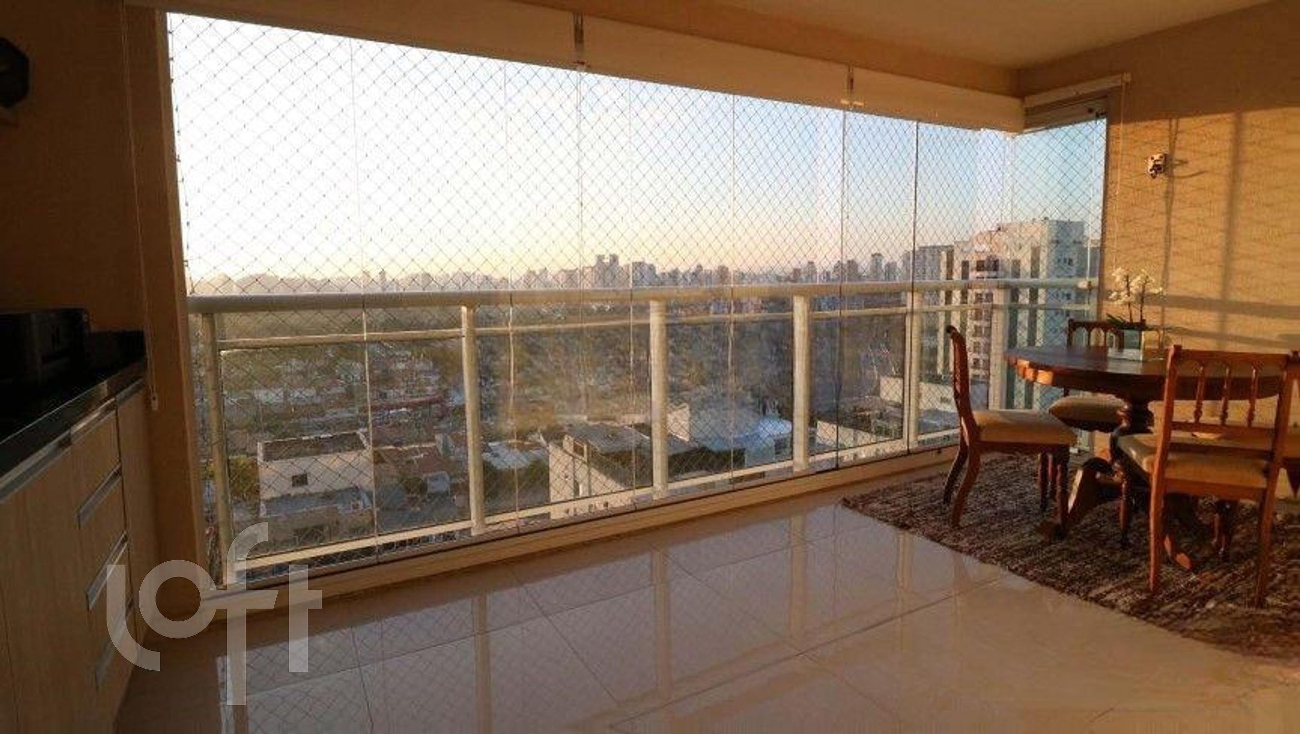 Apartamento à venda com 2 quartos, 77m² - Foto 1