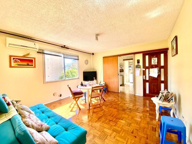 Apartamento com 73m², 2 dormitórios, Independência em Porto Alegre