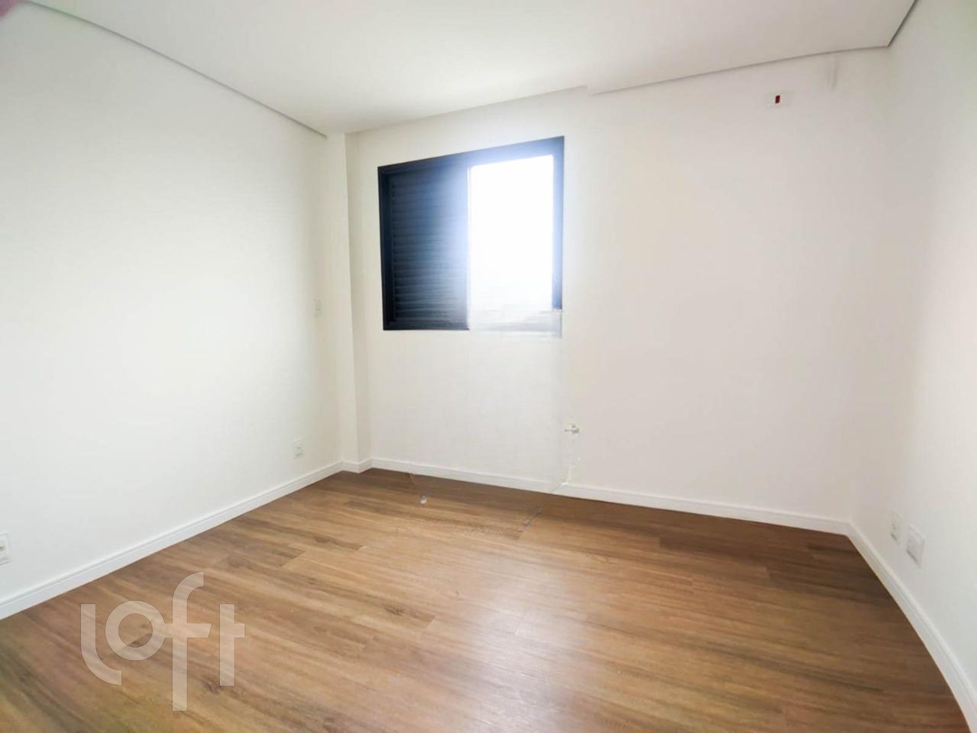 Apartamento à venda com 3 quartos, 157m² - Foto 4