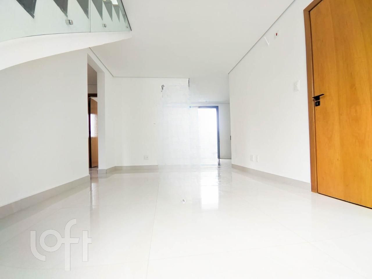 Apartamento à venda com 3 quartos, 157m² - Foto 1