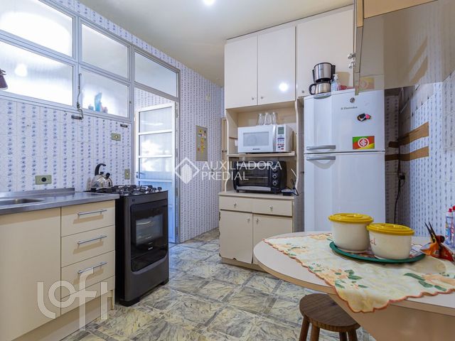 Apartamento com 110m², 3 dormitórios, 1 suíte, 1 vaga, Bela Vista em Porto Alegre