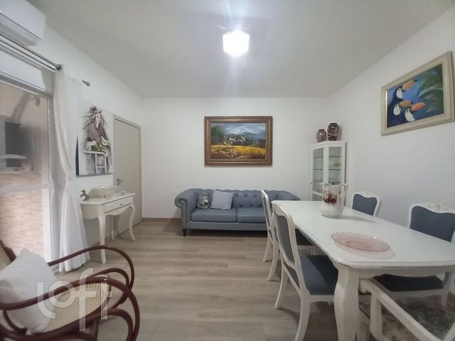 Apartamento com 94m², 2 dormitórios, Petrópolis em Porto Alegre