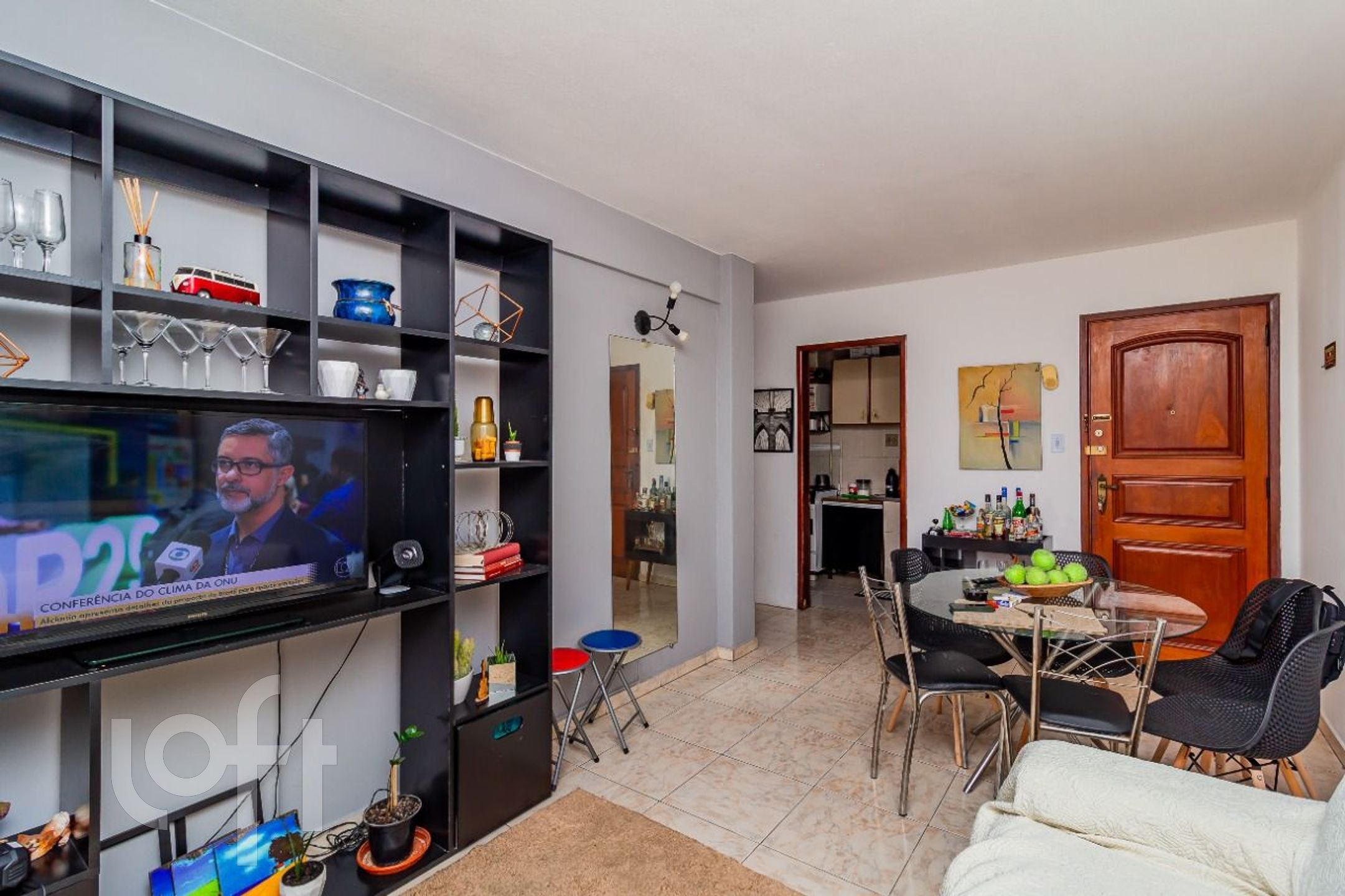 Apartamento à venda com 1 quarto, 45m² - Foto 1