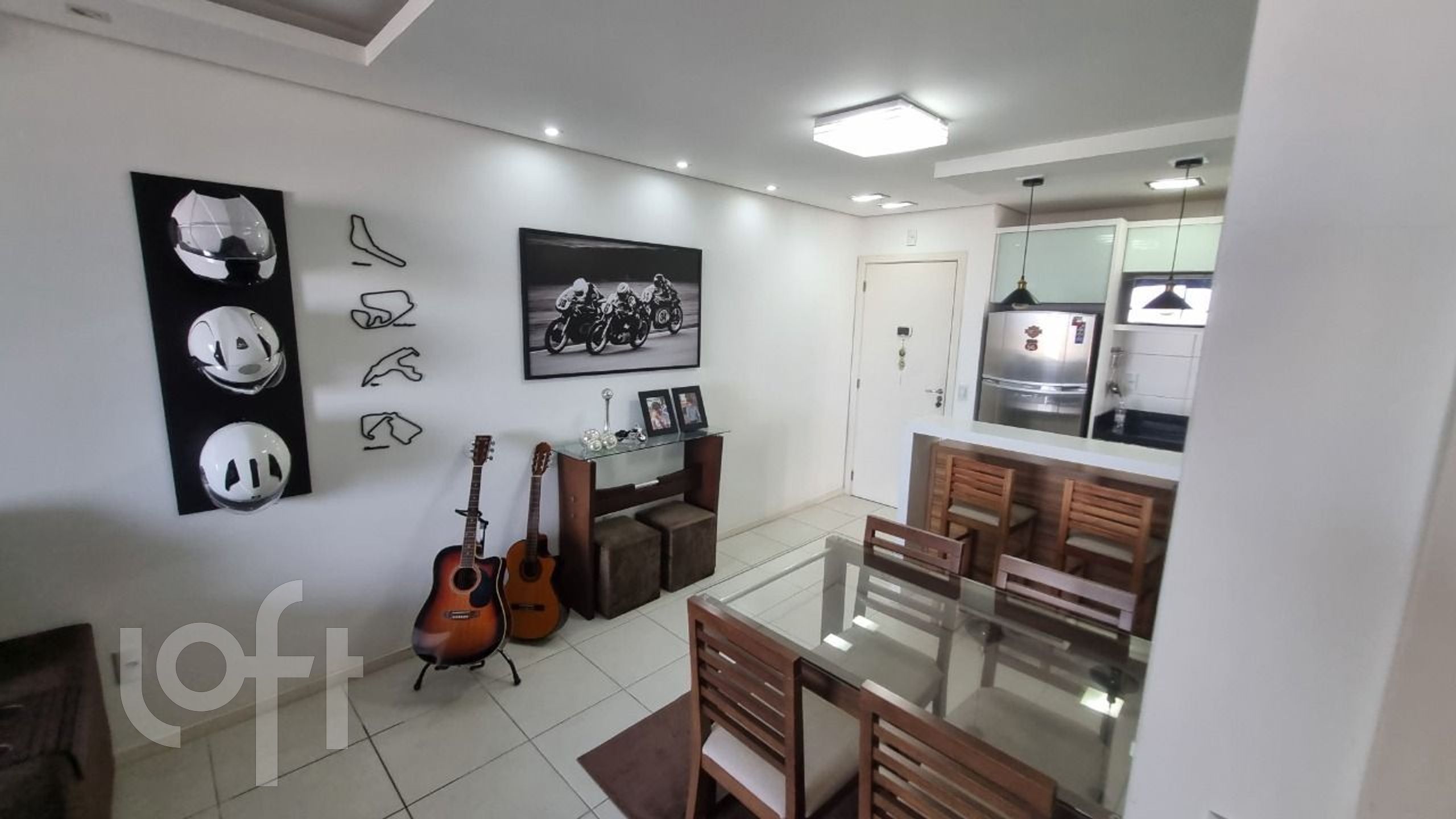 Apartamento à venda em Cidade Jardim de Florianopolis com 66 m², 2 quartos, 1 suíte, 1 vaga