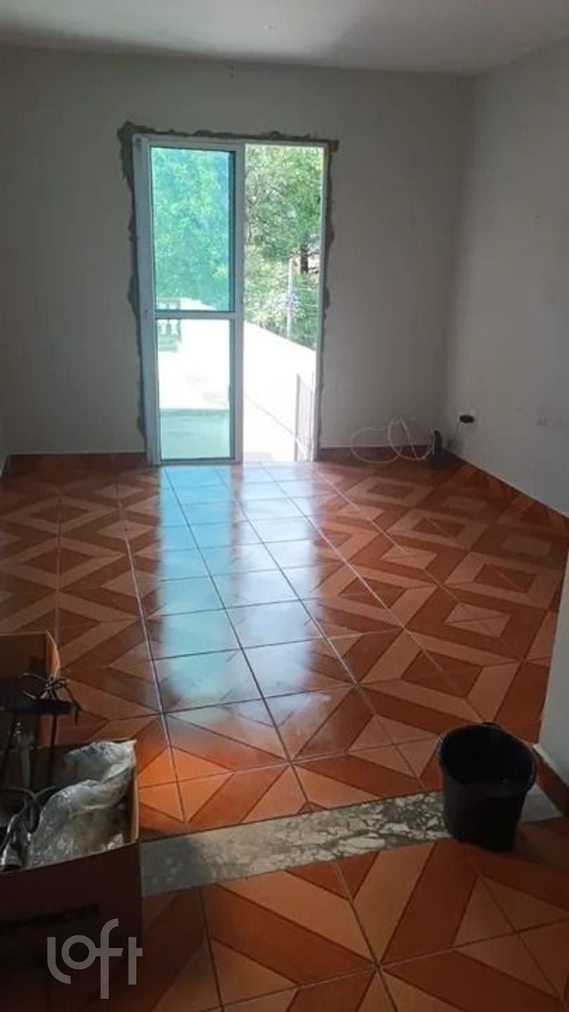 Casa à venda com 5 quartos, 300m² - Foto 1