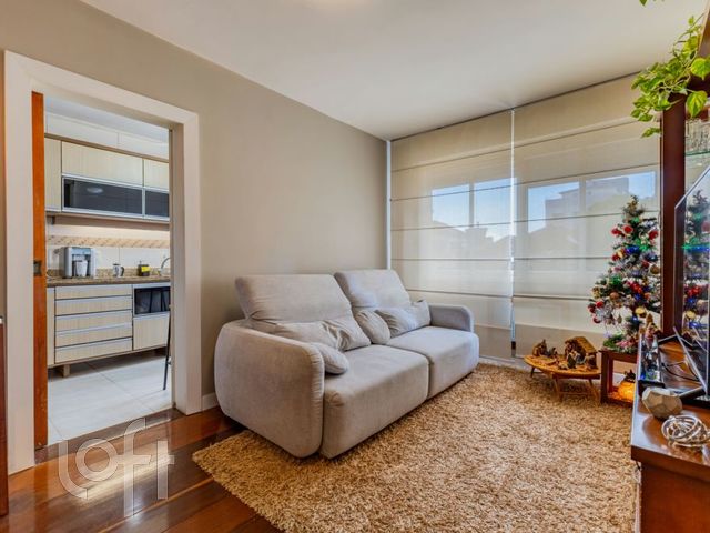 Apartamento com 93m², 3 dormitórios, 1 suíte, 1 vaga, Petrópolis em Porto Alegre