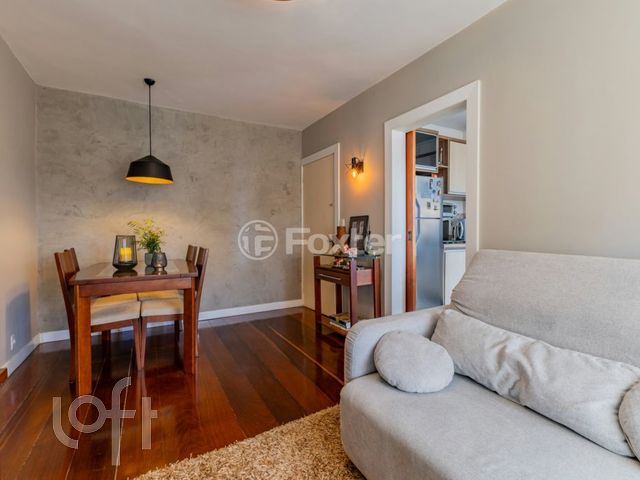 Apartamento com 93m², 3 dormitórios, 1 suíte, 1 vaga, Petrópolis em Porto Alegre