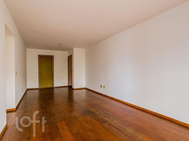 Apartamento com 113m², 3 dormitórios, 1 suíte, 1 vaga, Petrópolis em Porto Alegre