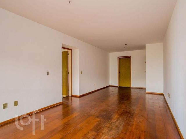 Apartamento com 113m², 3 dormitórios, 1 suíte, 1 vaga, Petrópolis em Porto Alegre