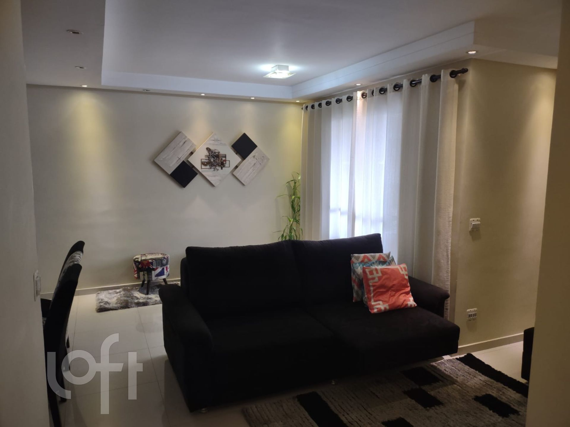 Apartamento à venda com 3 quartos, 73m² - Foto 2