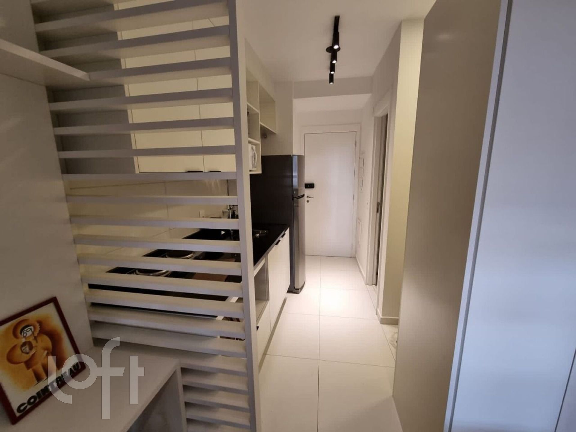 Apartamento à venda com 1 quarto, 30m² - Foto 4