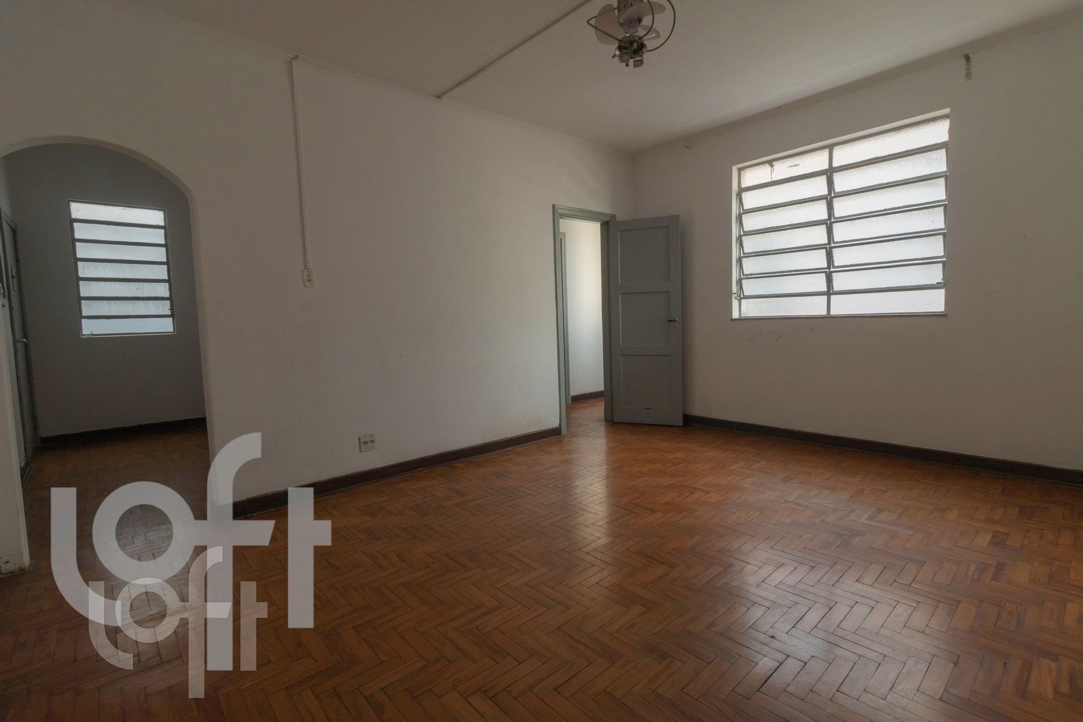 Apartamento à venda com 2 quartos, 117m² - Foto 1