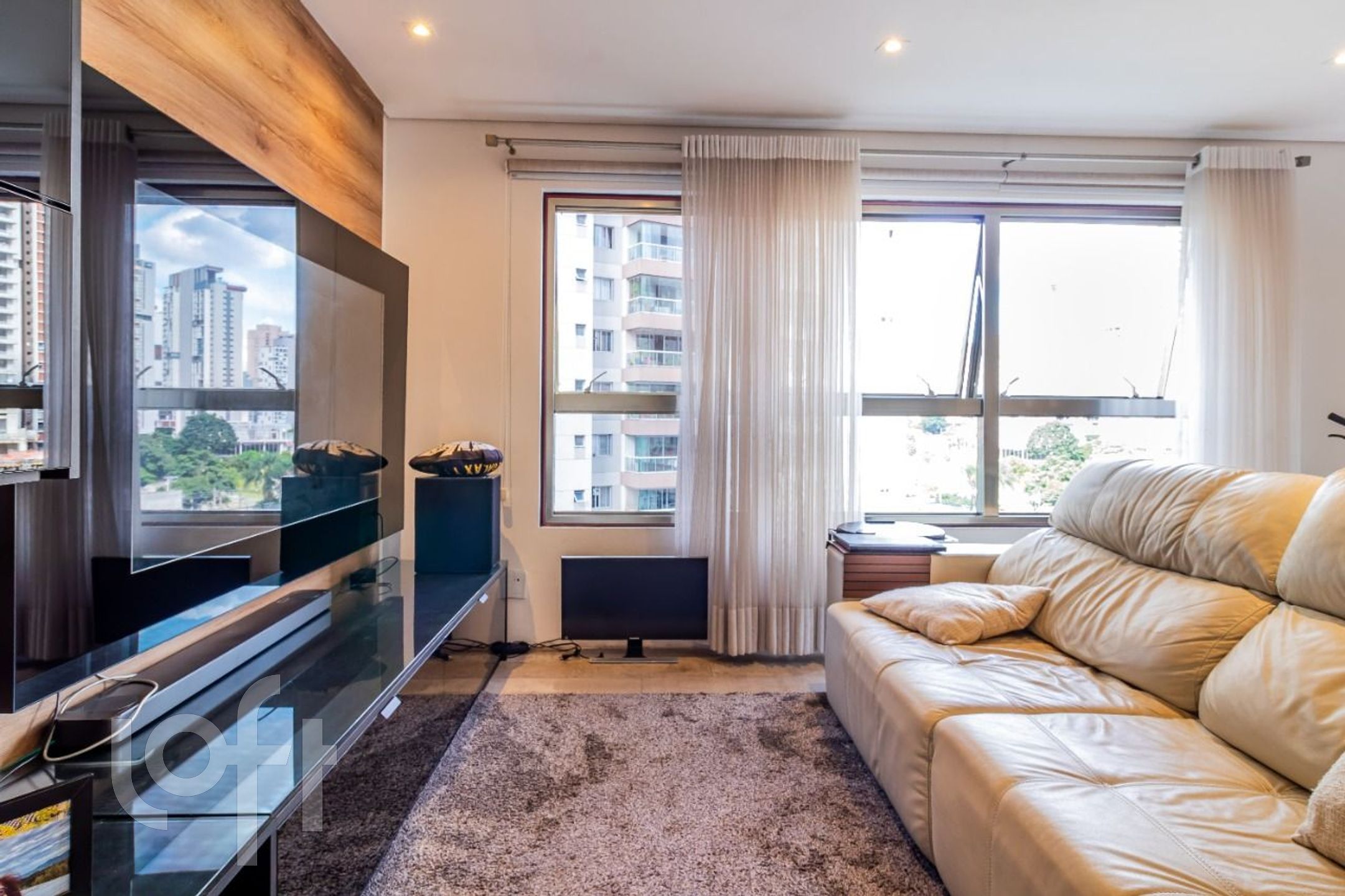 Apartamento à venda com 1 quarto, 70m² - Foto 4