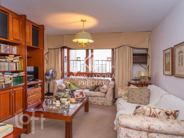 Apartamento com 122m², 3 dormitórios, 1 suíte, 2 vagas, Bela Vista em Porto Alegre