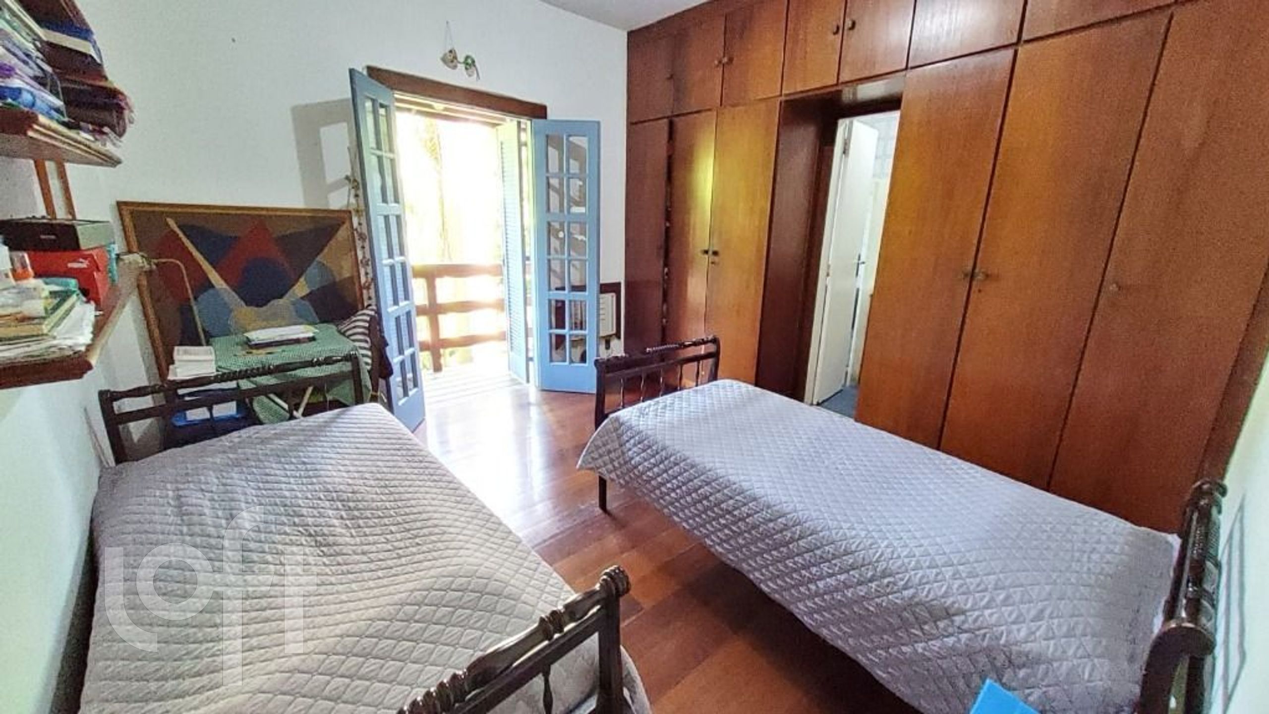 Casa à venda com 3 quartos, 300m² - Foto 4