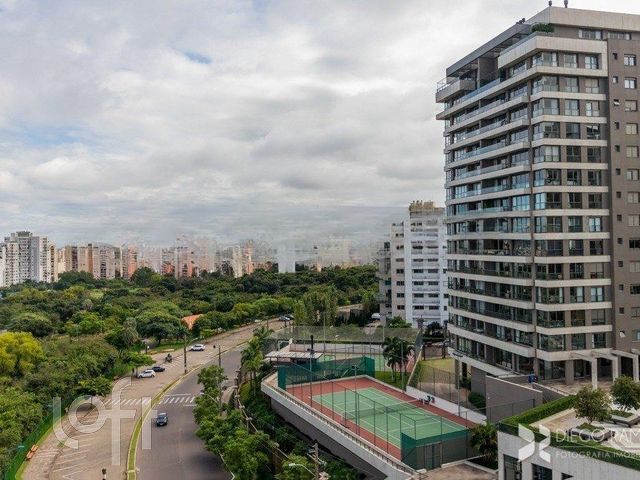 Apartamento com 79m², 2 dormitórios, 2 suítes, 1 vaga, Jardim Europa em Porto Alegre