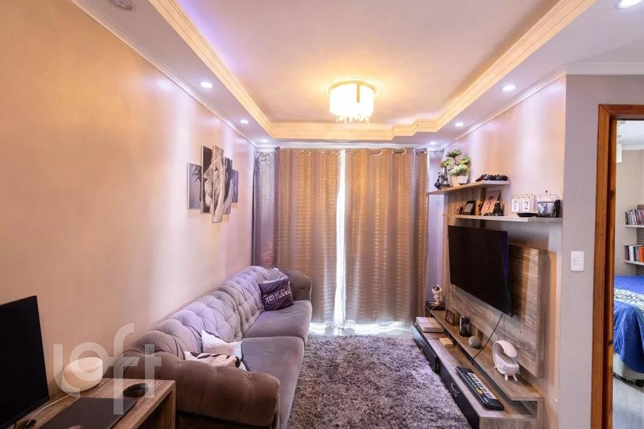 Apartamento à venda em Vila Carmosina com 50 m², 2