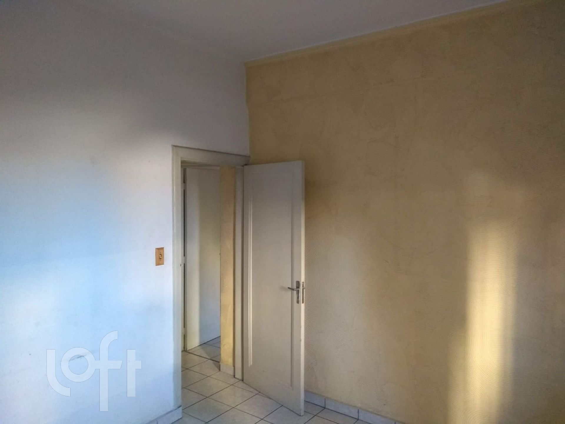 Apartamento à venda com 3 quartos, 110m² - Foto 3