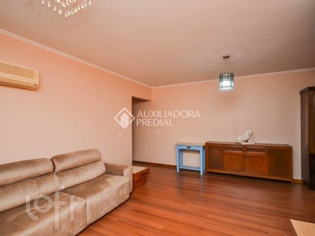 Apartamento com 119m², 3 dormitórios, 1 suíte, 2 vagas, Menino Deus em Porto Alegre