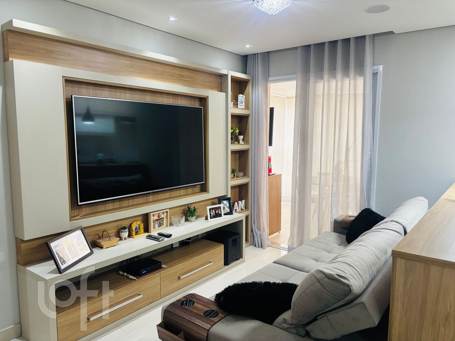 Apartamento à venda com 2 quartos, 69m² - Foto 1