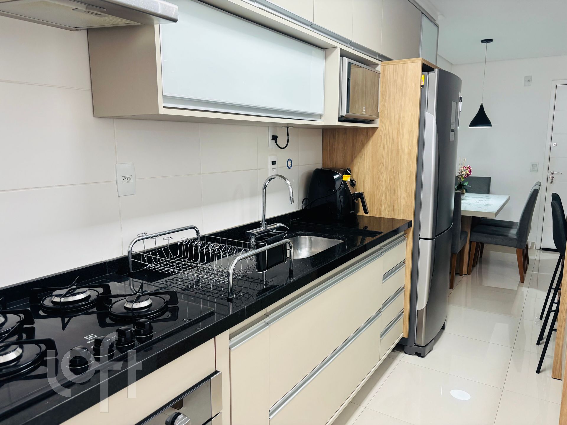 Apartamento à venda com 2 quartos, 69m² - Foto 8