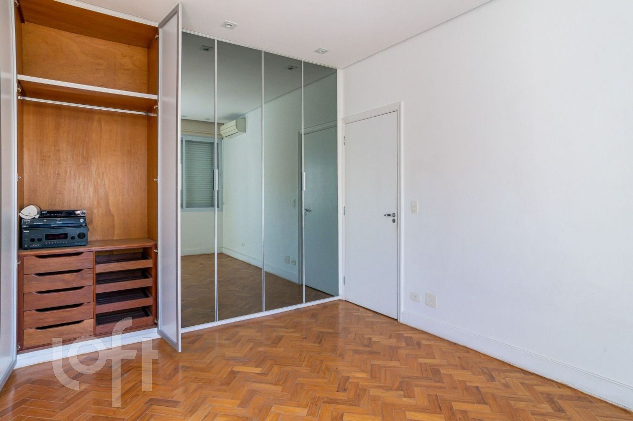 Apartamento à venda com 3 quartos, 260m² - Foto 27