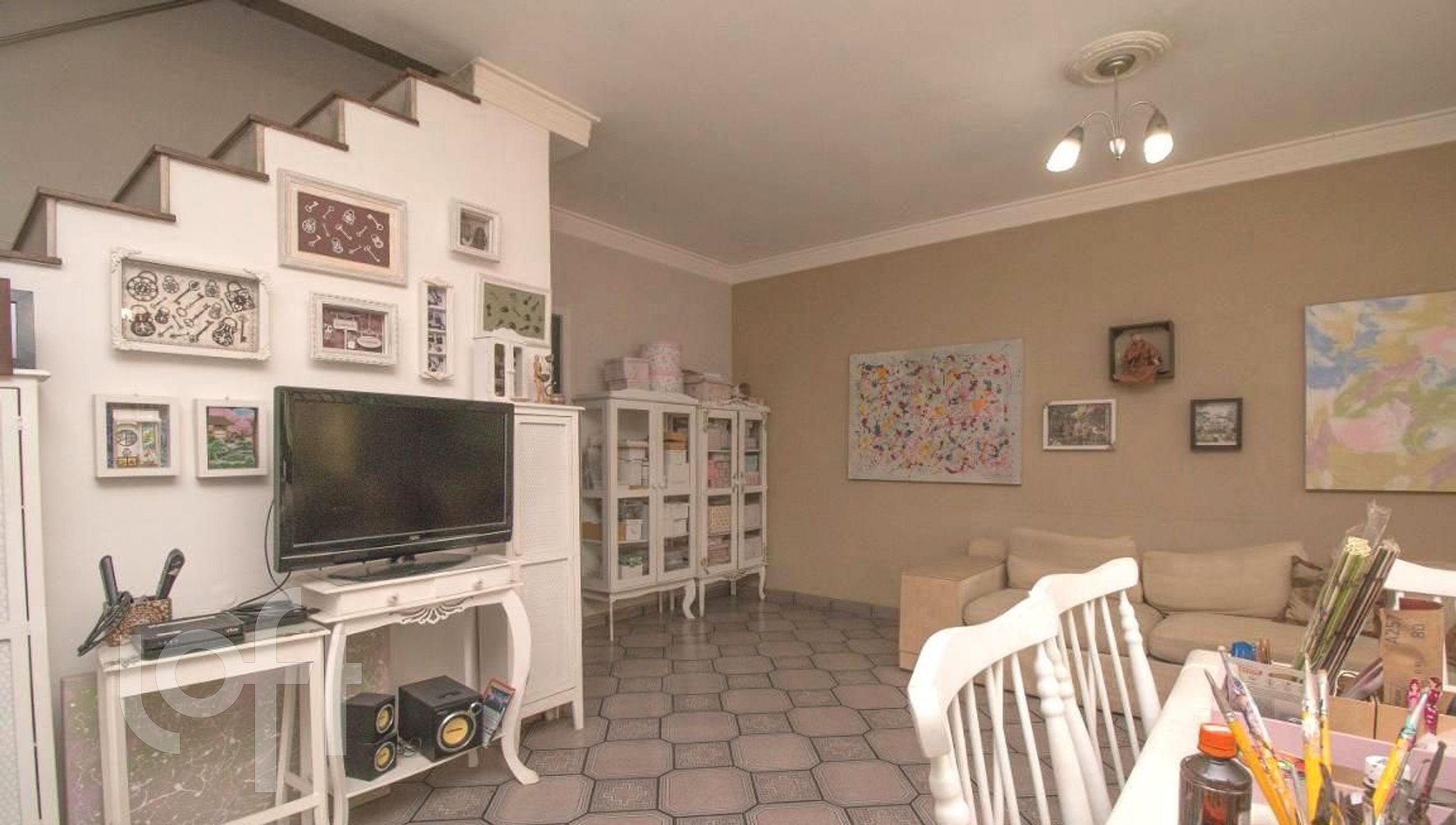 Casa à venda com 4 quartos, 168m² - Foto 2