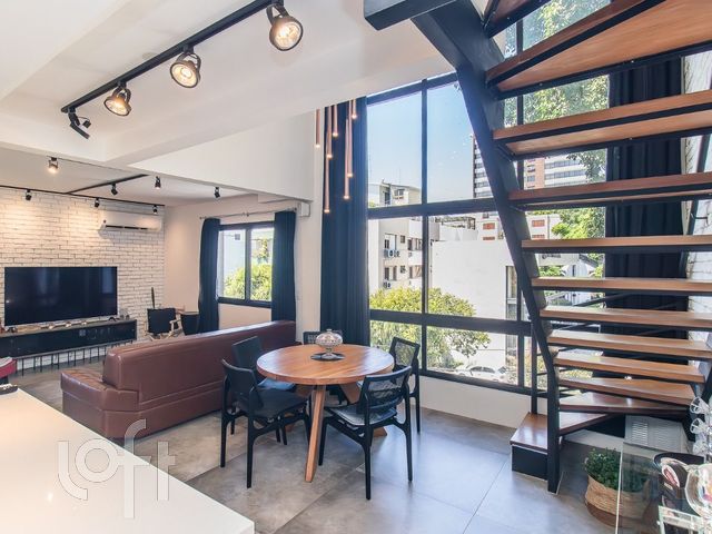 Apartamento com 101m², 3 dormitórios, 2 suítes, 2 vagas, Moinhos de Vento em Porto Alegre