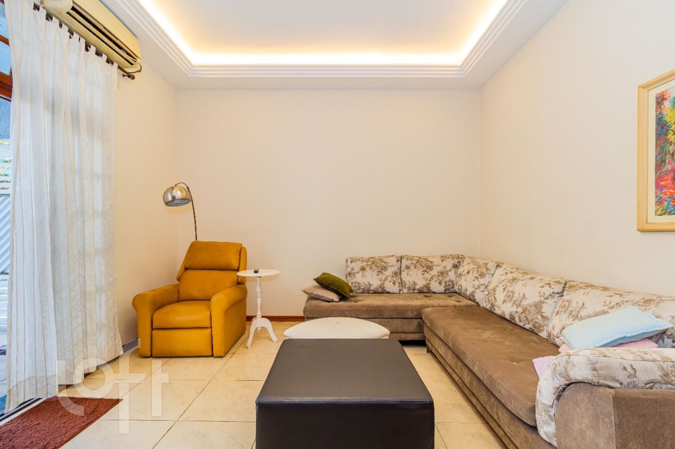 Casa à venda em Saúde com 205 m², 4 quartos, 2 suítes, 4 vagas