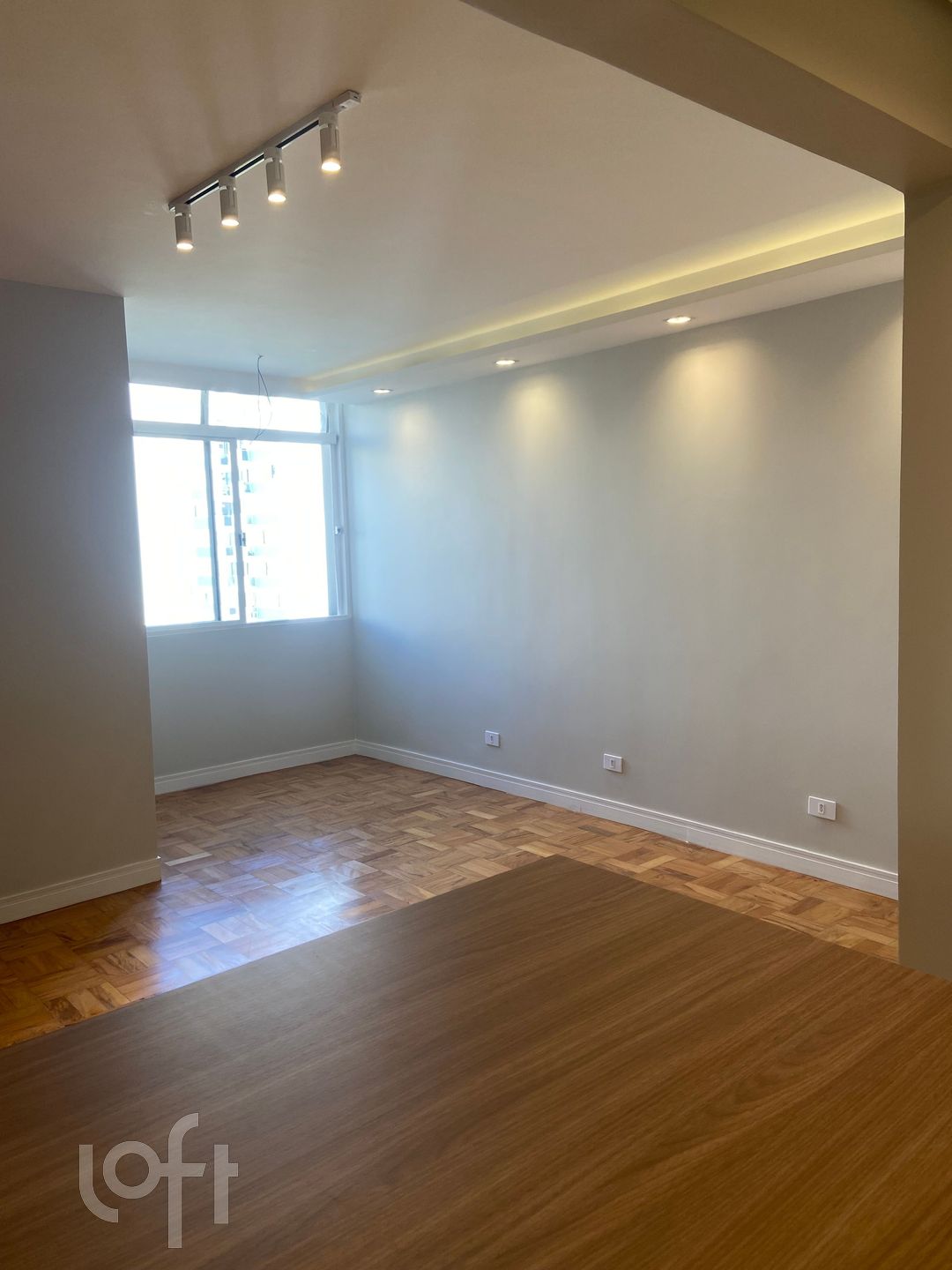 Apartamento à venda com 2 quartos, 69m² - Foto 1