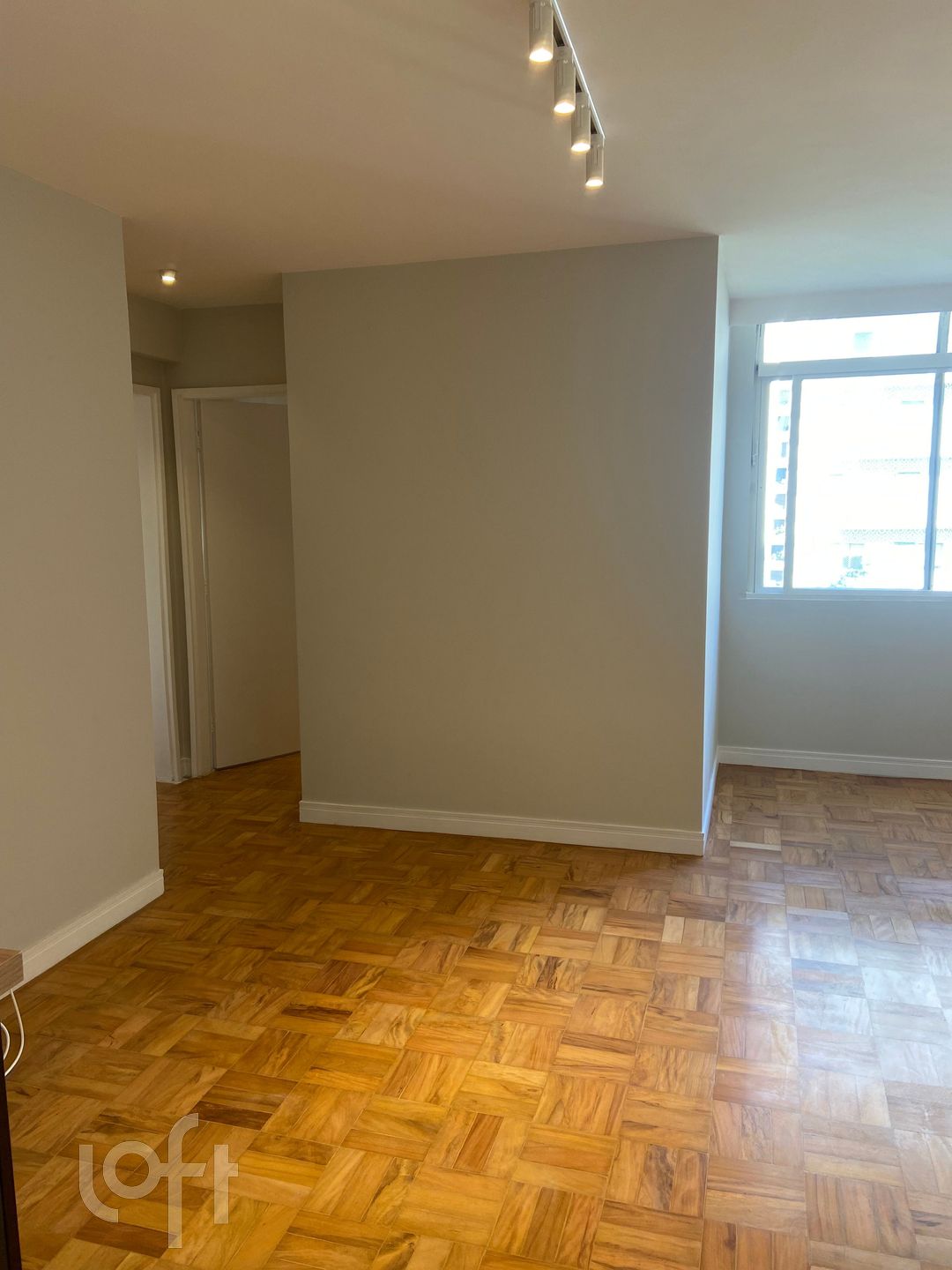 Apartamento à venda com 2 quartos, 69m² - Foto 3