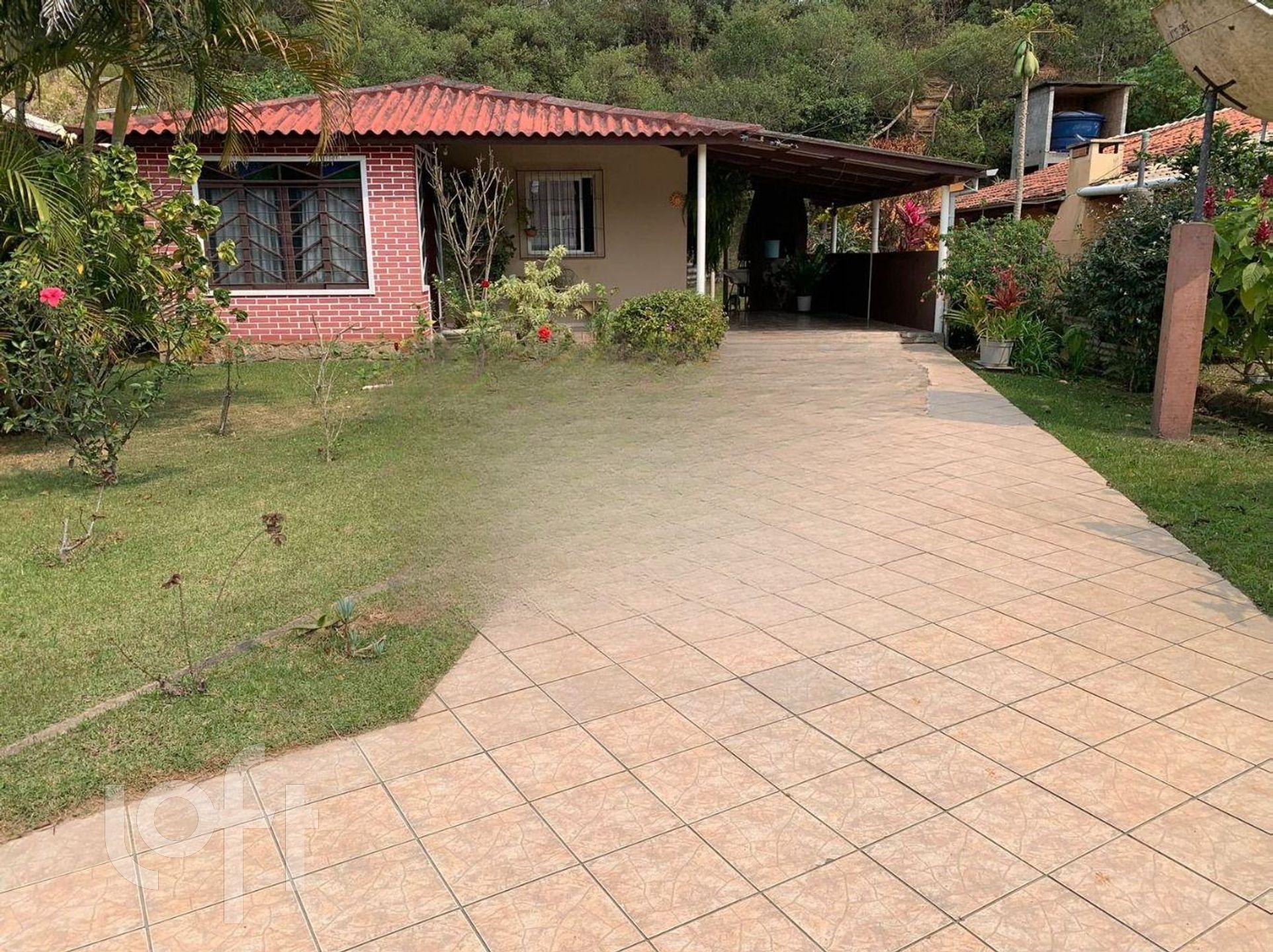 Casa Residencial com 109m², 3 quartos, no bairro Rio tavares central em Florianópolis