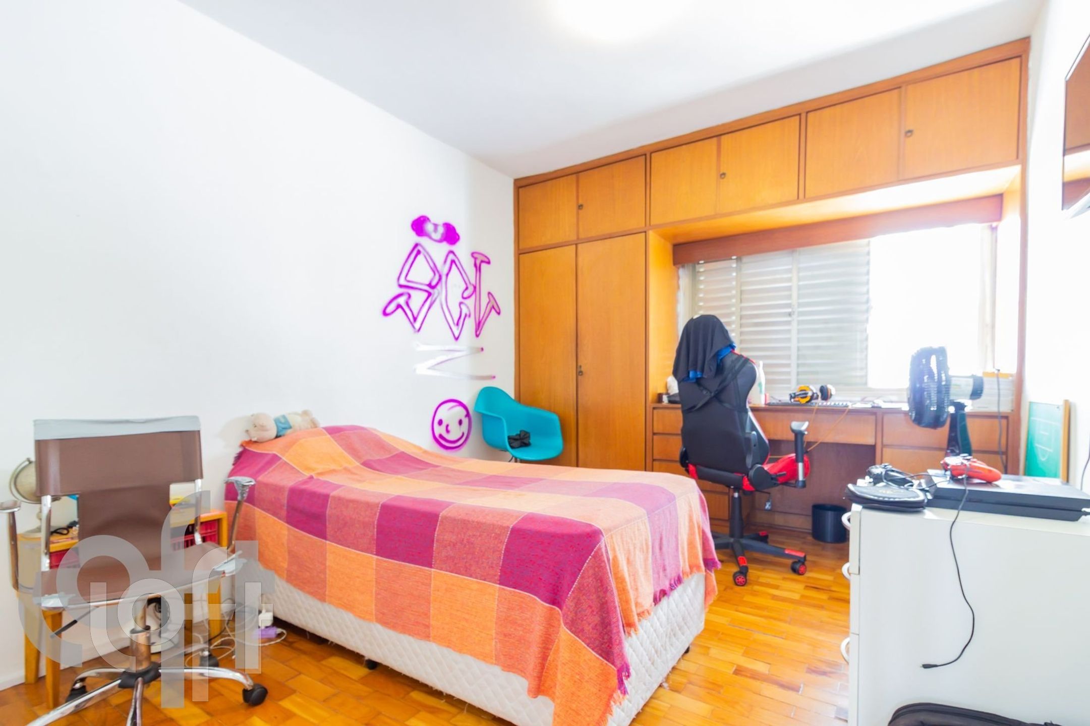 Apartamento à venda com 3 quartos, 107m² - Foto 3