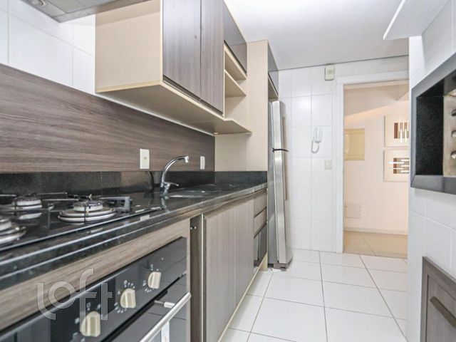 Apartamento com 97m², 3 dormitórios, 1 suíte, 2 vagas, Bom Fim em Porto Alegre