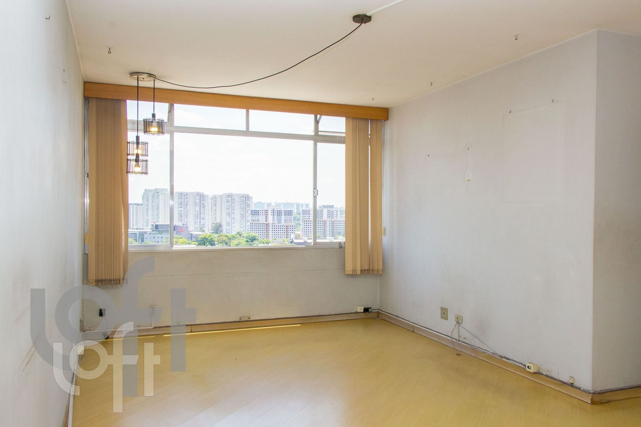 Apartamento à venda com 3 quartos, 125m² - Foto 1