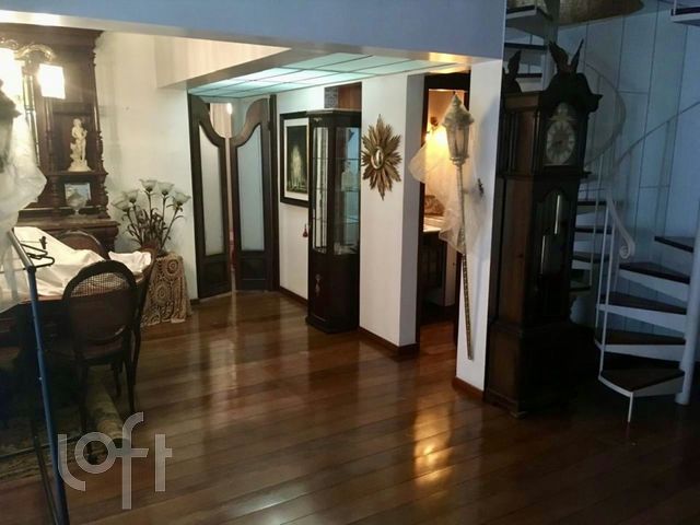 Apartamento com 171m², 3 dormitórios, 1 vaga, Petrópolis em Porto Alegre