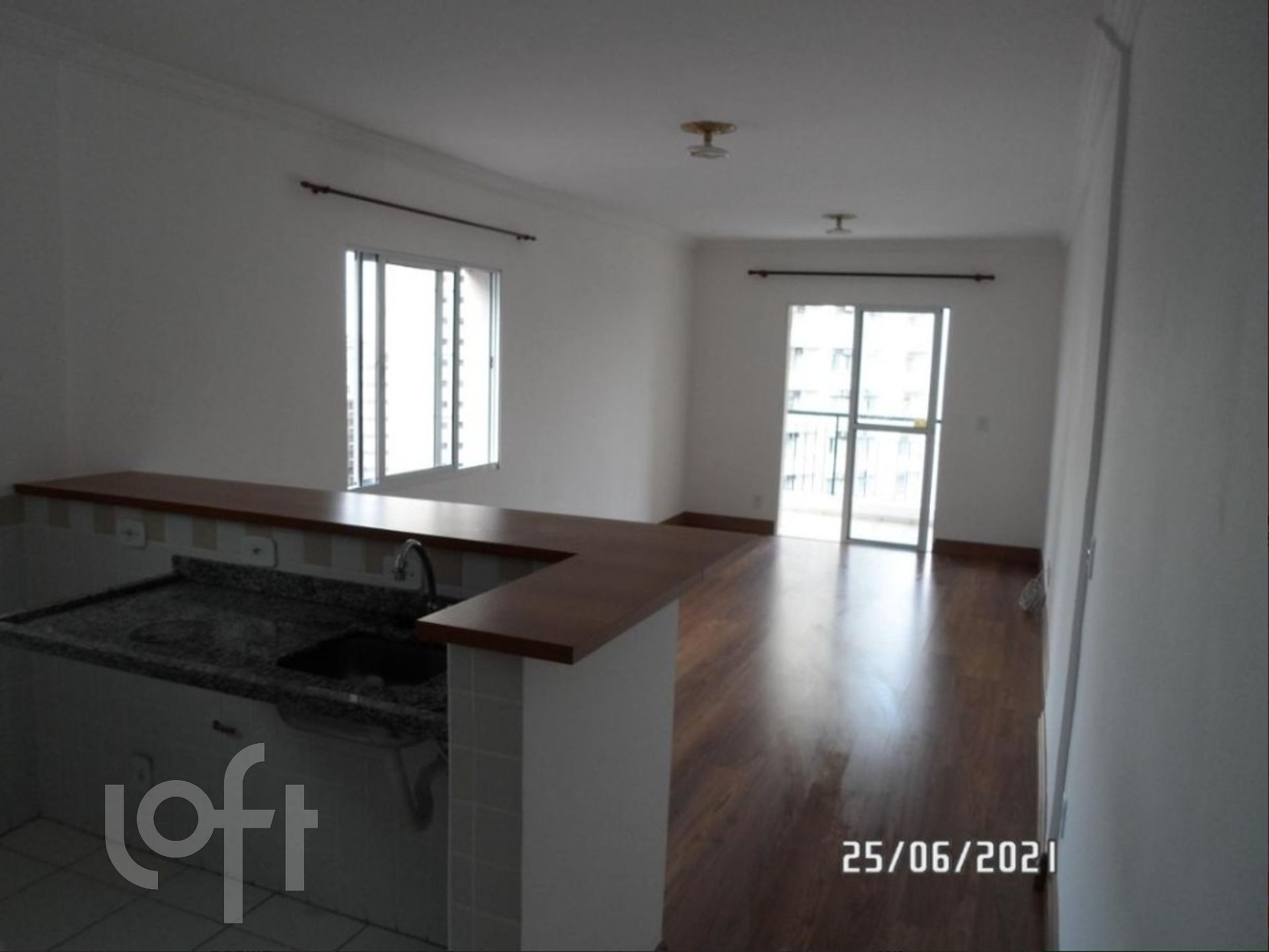 Apartamento à venda com 1 quarto, 67m² - Foto 9