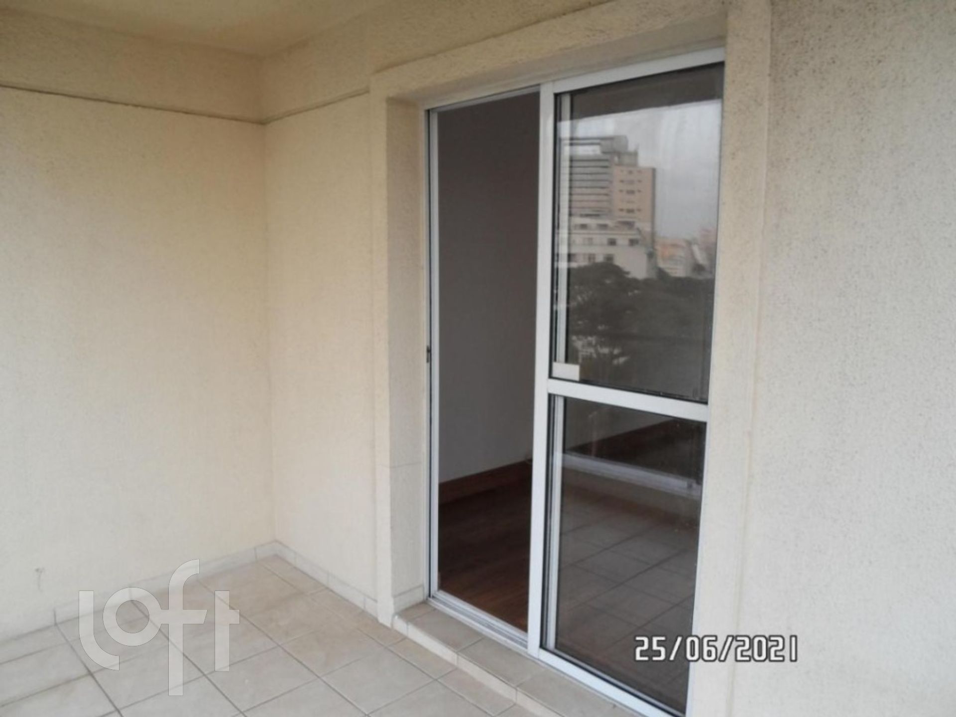 Apartamento à venda com 1 quarto, 67m² - Foto 5