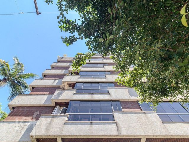 Apartamento com 125m², 3 dormitórios, 1 suíte, 1 vaga, Moinhos de Vento em Porto Alegre