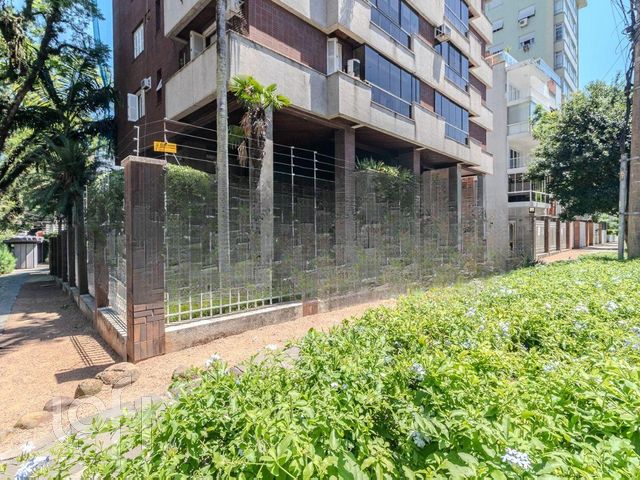 Apartamento com 125m², 3 dormitórios, 1 suíte, 1 vaga, Moinhos de Vento em Porto Alegre