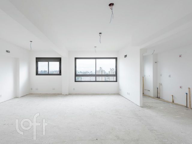 Apartamento com 82m², 2 dormitórios, 1 suíte, 2 vagas, Vila Ipiranga em Porto Alegre