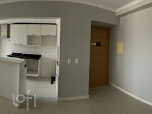 Apartamento com 68m², 2 dormitórios, 1 suíte, 2 vagas, Menino Deus em Porto Alegre