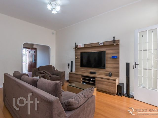 Apartamento com 105m², 3 dormitórios, 1 suíte, 1 vaga, São João em Porto Alegre