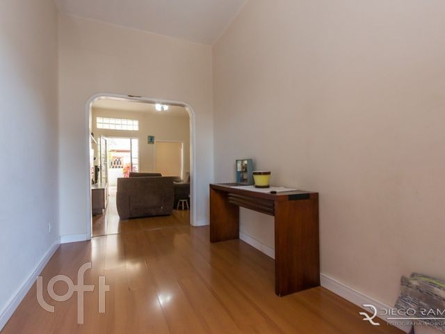 Apartamento com 105m², 3 dormitórios, 1 suíte, 1 vaga, São João em Porto Alegre