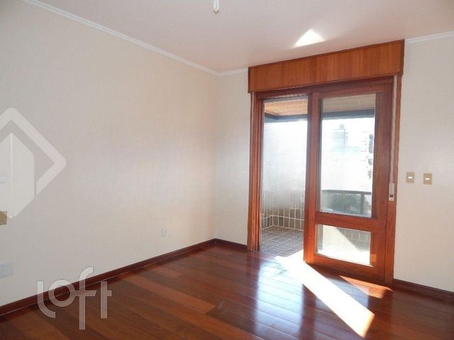 Apartamento com 215m², 3 dormitórios, 1 suíte, 1 vaga, Independência em Porto Alegre