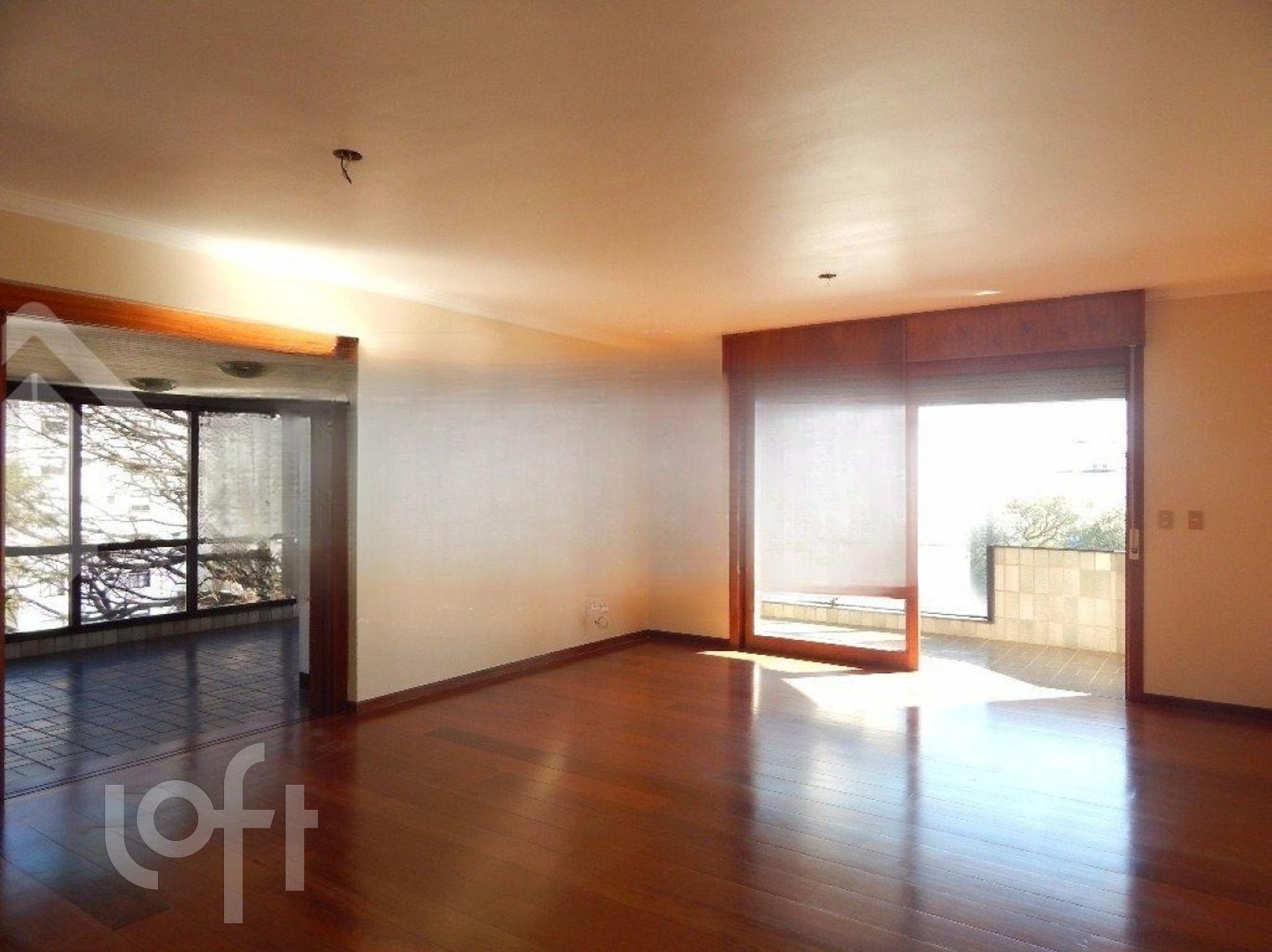 Apartamento com 215m², 3 dormitórios, 1 suíte, 1 vaga, Independência em Porto Alegre