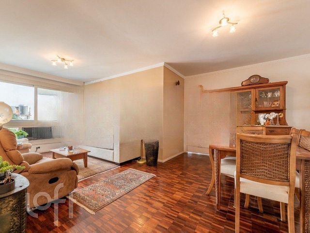 Apartamento com 102m², 3 dormitórios, 1 suíte, 1 vaga, Auxiliadora em Porto Alegre